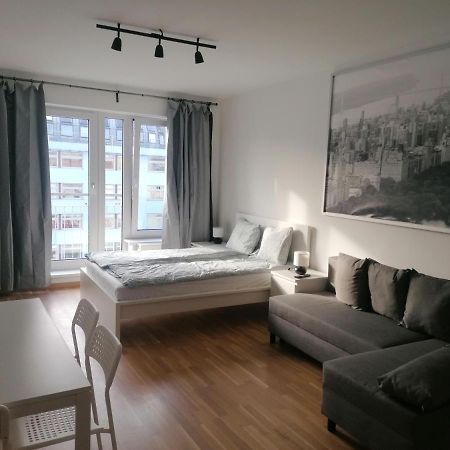 Brand New Studio Apartment #71 With Free Secure Parking In The Center Прага Екстериор снимка